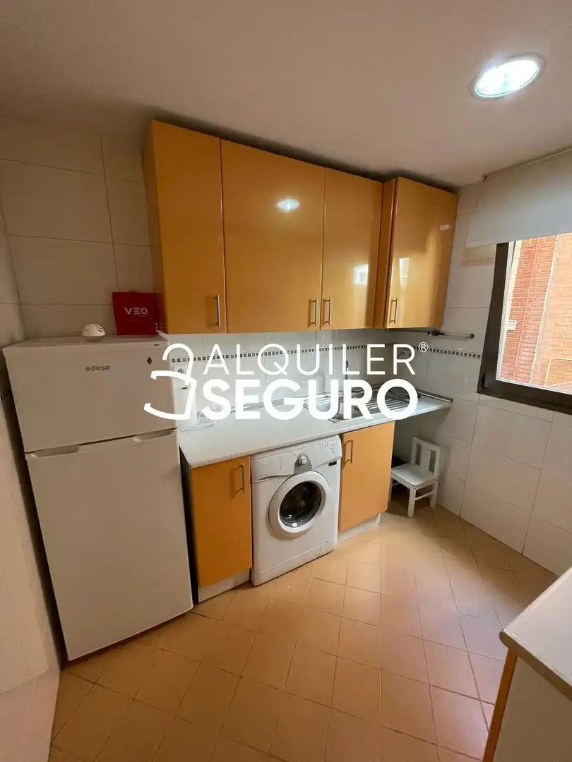 Cuina de Pis de lloguer en Madrid amb Calefacció