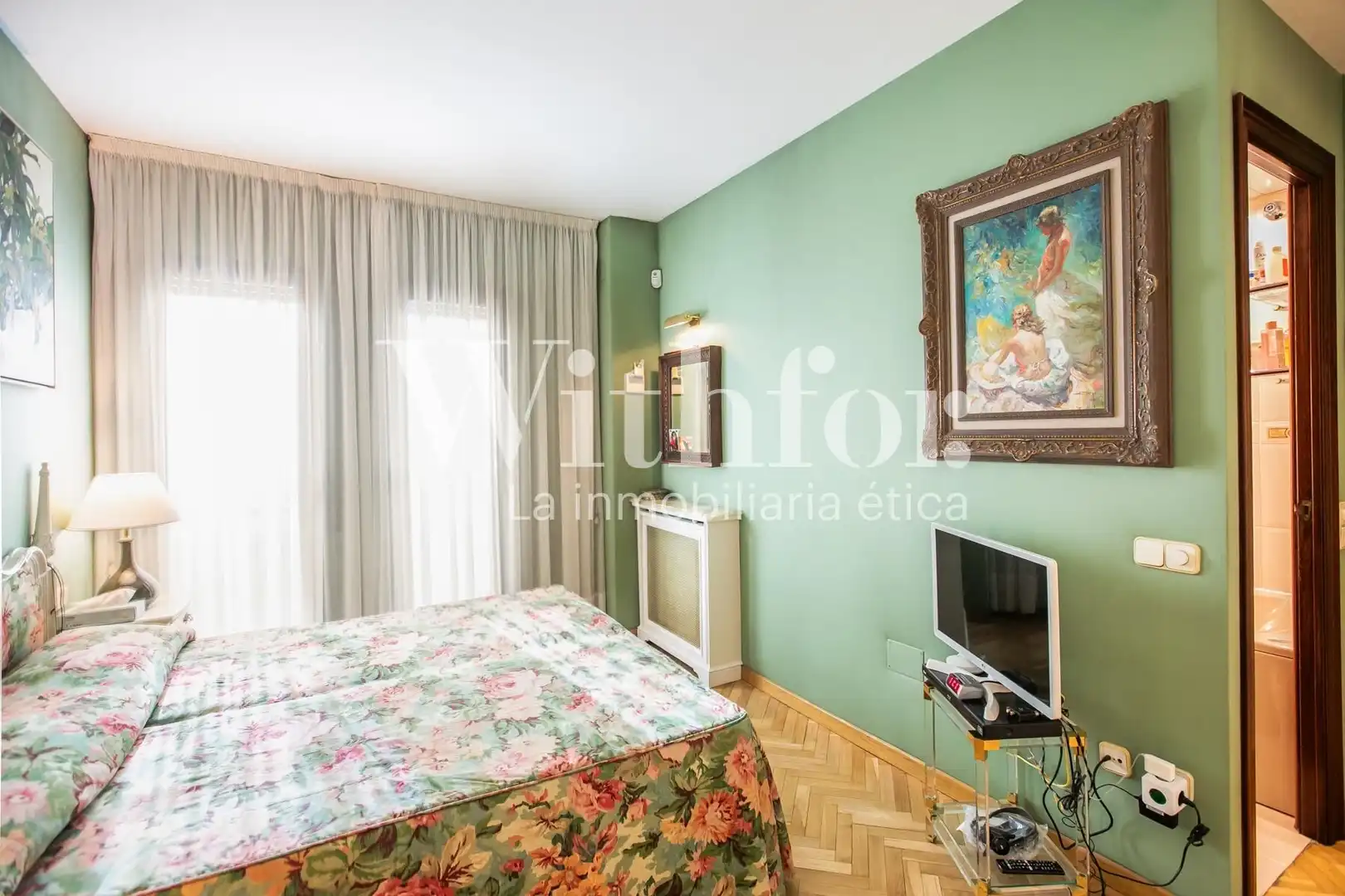 Habitación de Casa adosada en venta en Barcelona con Aire acondicionado, Jardín privado y Terraza
