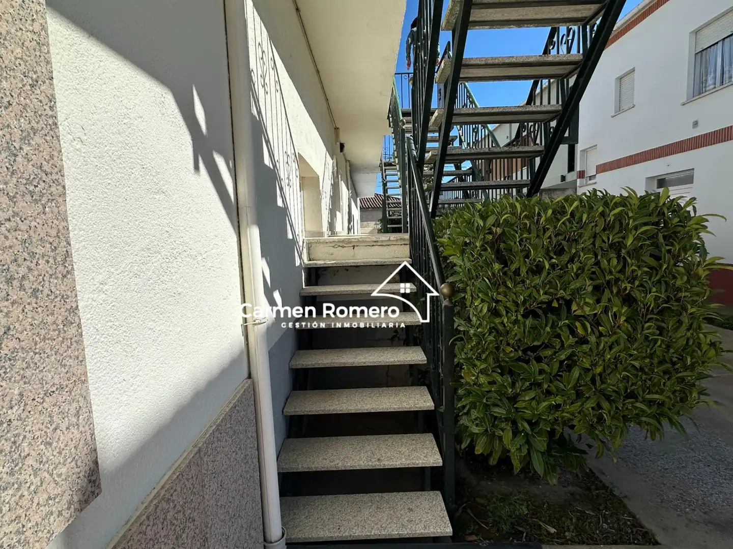 Casa o chalet en venta en Encinas de Abajo con Calefacción, Terraza y Amueblado