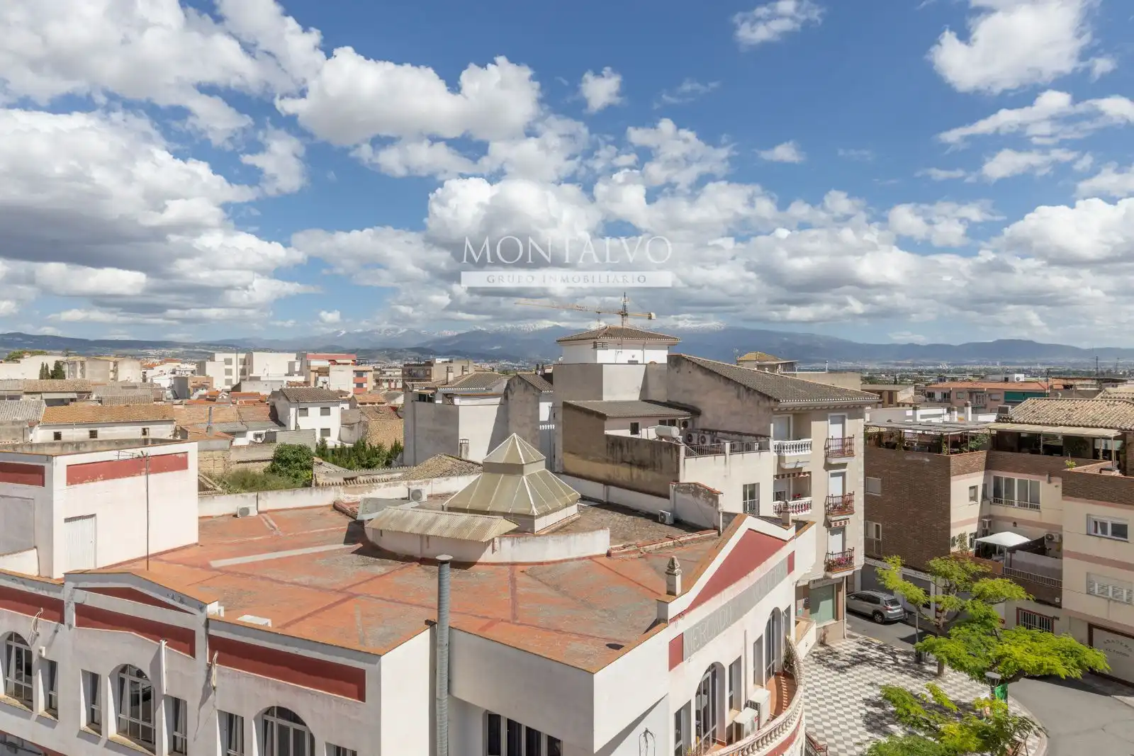 Vista exterior de Ático en venta en Atarfe con Aire acondicionado, Calefacción y Terraza