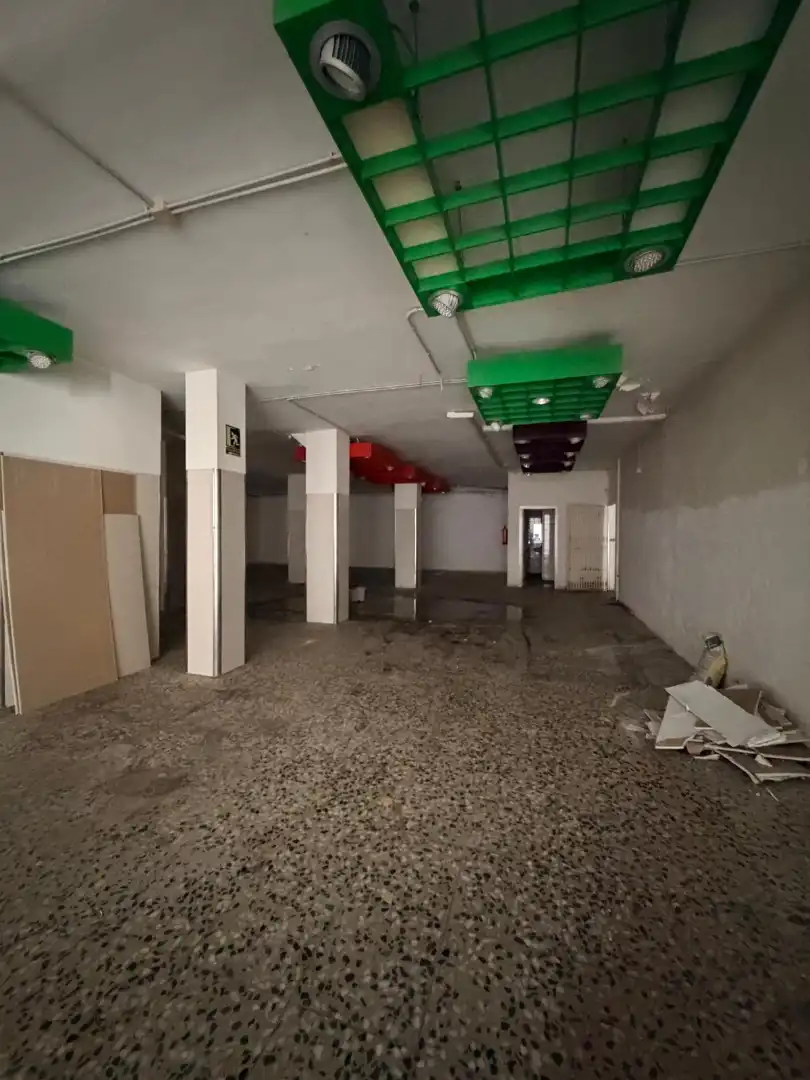 Local comercial en venta en Centre - Estació, imagen 16
