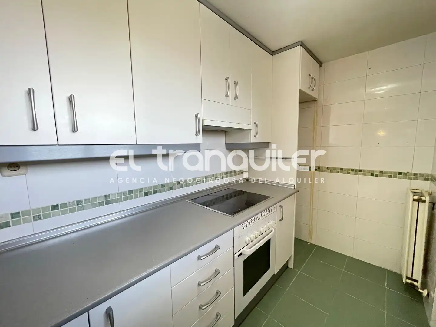 Flat for rent in Calle Francisco Umbral, Rivas Futura