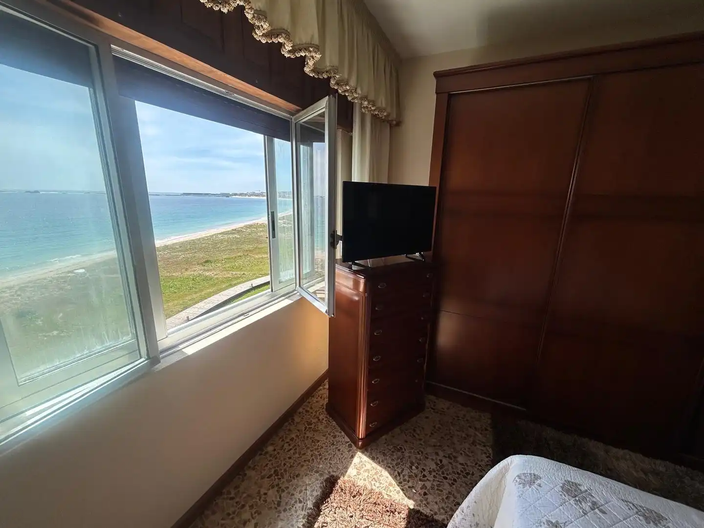 Habitación de Piso en venta en Ribeira con Trastero y Amueblado