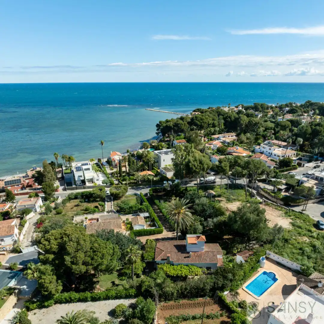 Houses for sale in Las Rotas / Les Rotes