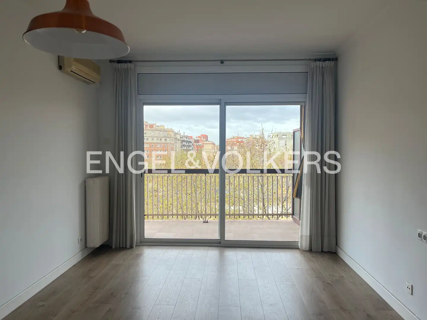 Balcony of Flat for sale in Barcelona  with Air Conditioner, Heating and Parquet flooring