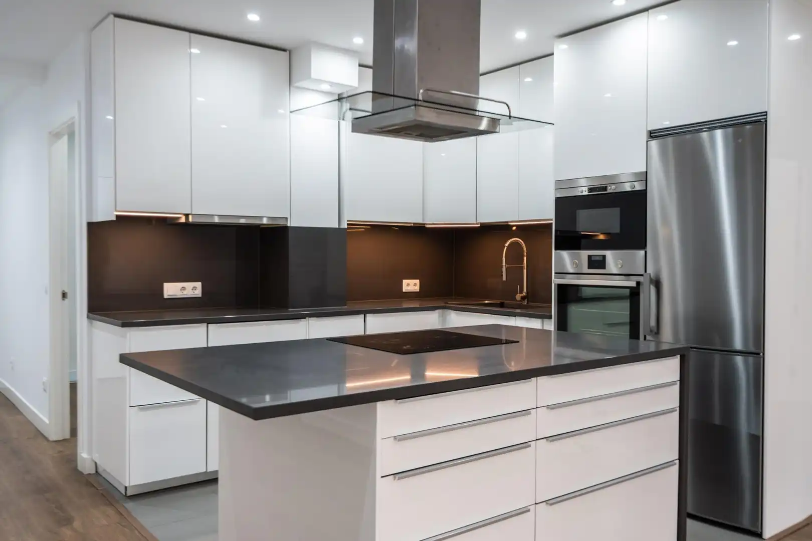 Küche von Wohnung zur Miete in Madrid mit Klimaanlage, Heizung und Terrasse