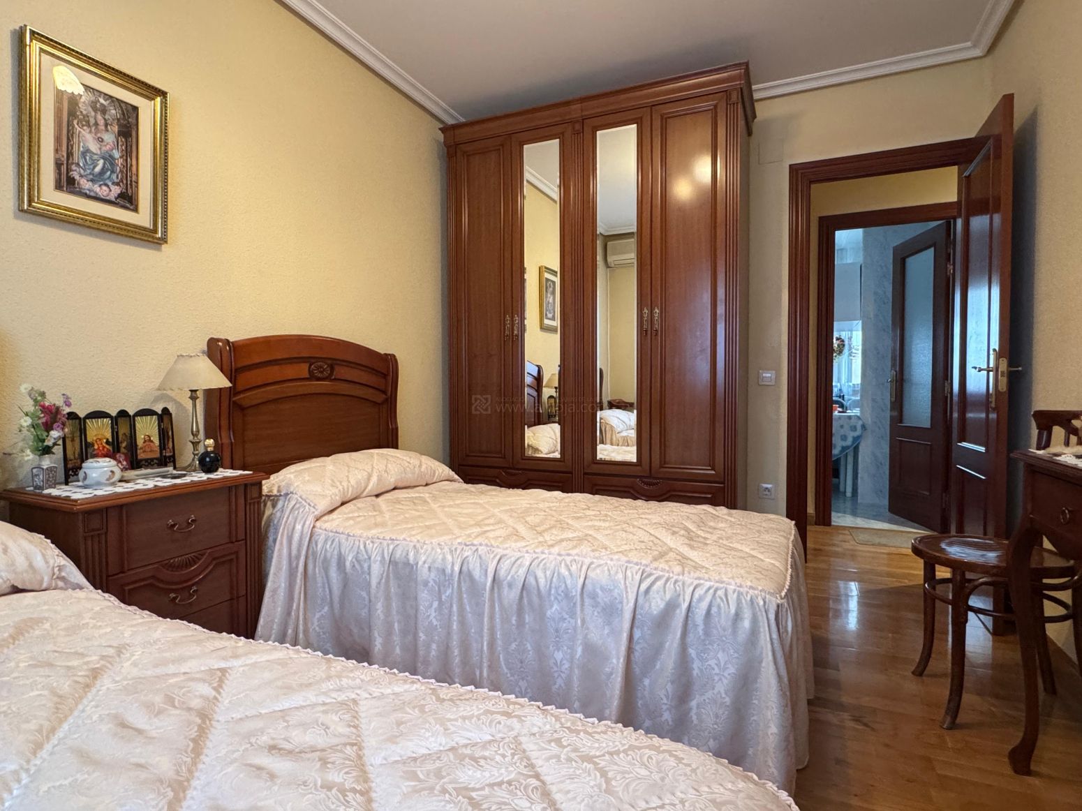 Habitación de Piso en venta en  Logroño con Aire acondicionado y Calefacción