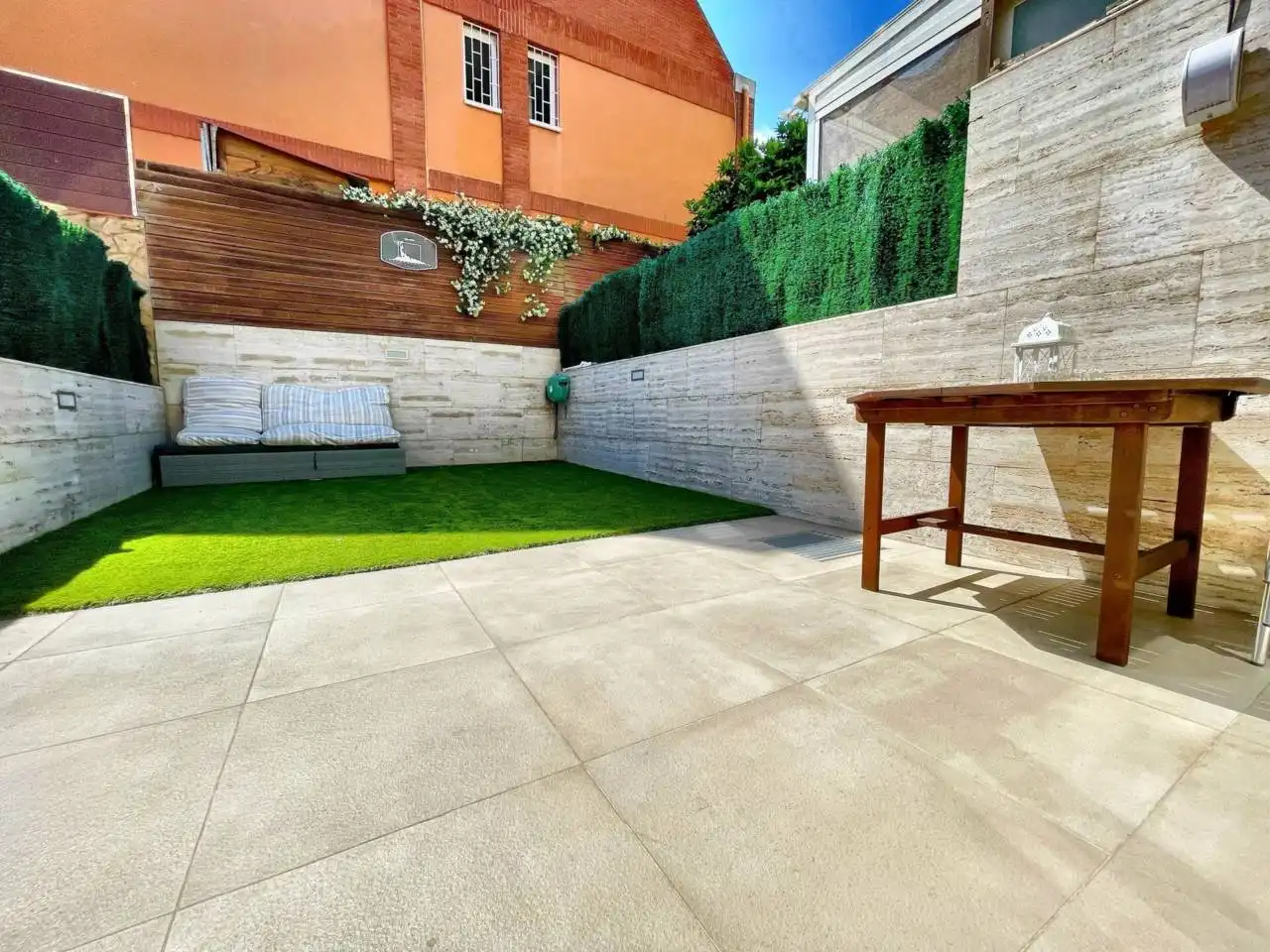 Terrace of Houses for sale in Cerdanyola del Vallès  with Air Conditioner, Heating and Private garden