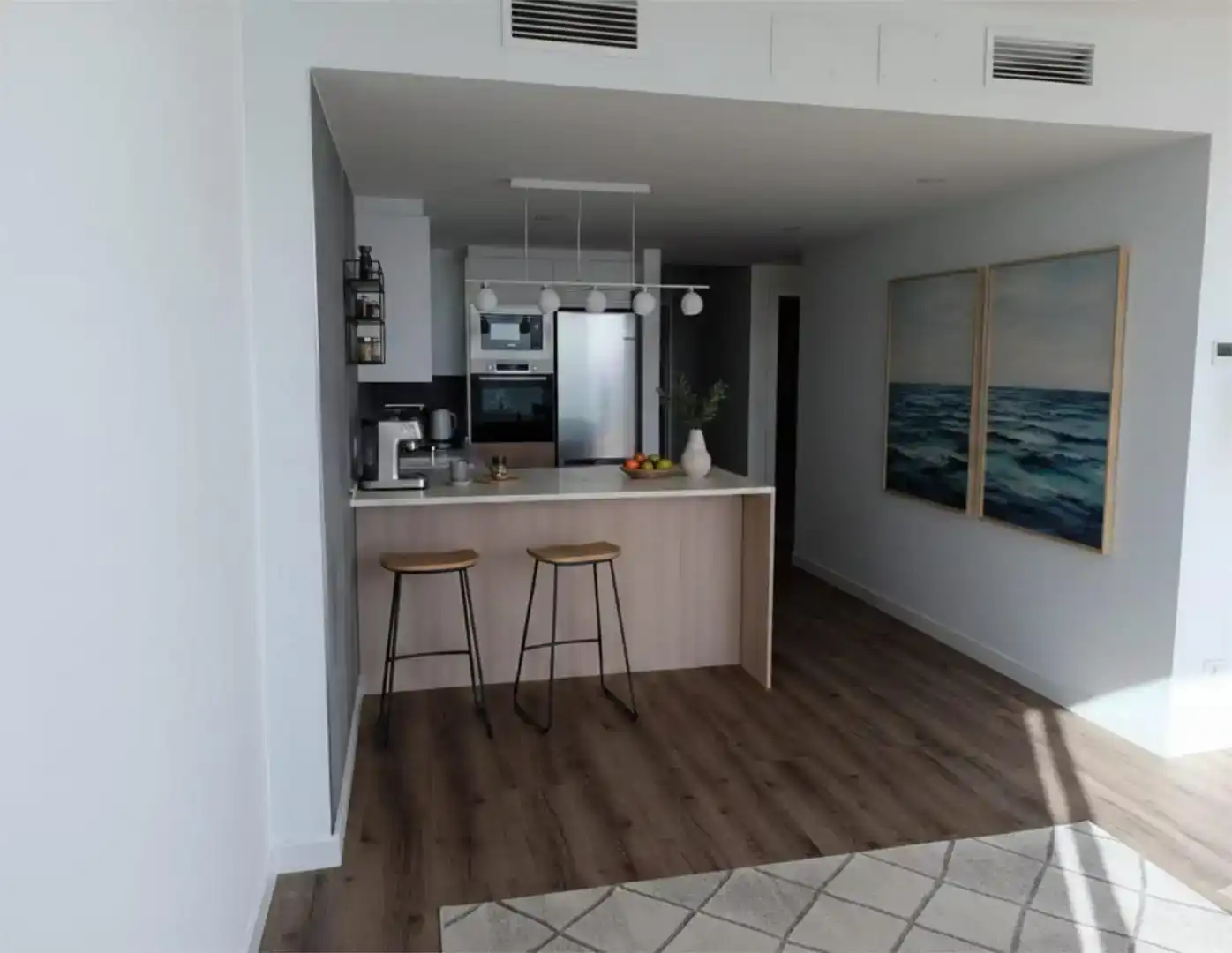 Cuina de Apartament de lloguer en Almuñécar amb Aire condicionat, Parquet i Moblat