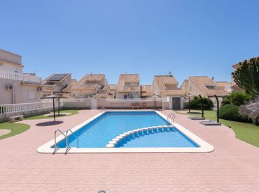 Haus mit Balkon zum Verkauf in Rojales