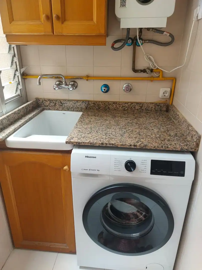 Küche von Wohnung zur Miete in Mislata mit Klimaanlage, Abstellraum und Balkon