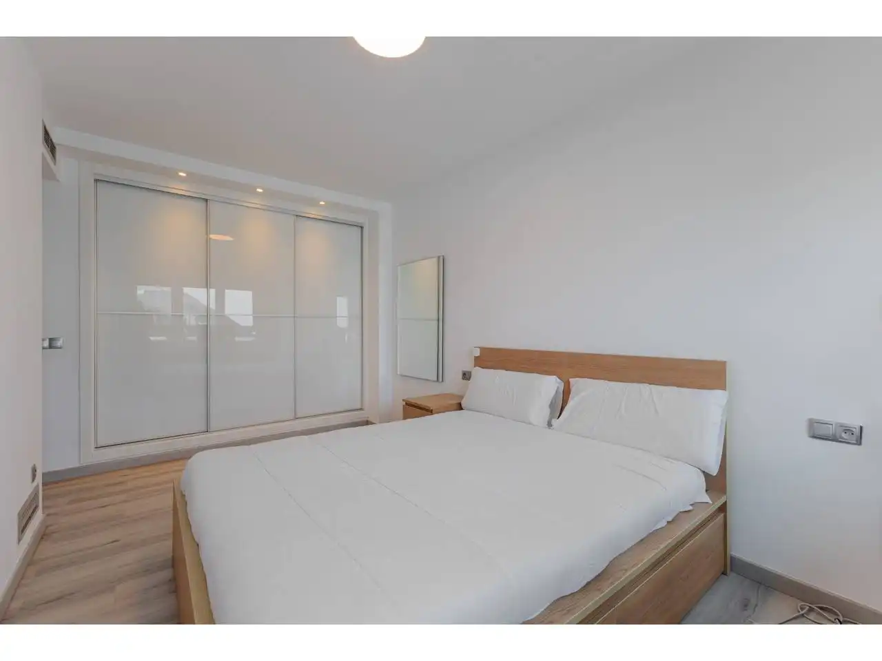 Habitación de Piso en venta en Valencia con Aire acondicionado, Terraza y Amueblado