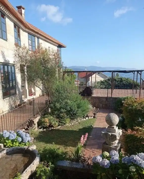 Jardí de Casa o xalet en venda en Poio amb Aire condicionat, Calefacció i Jardí privat