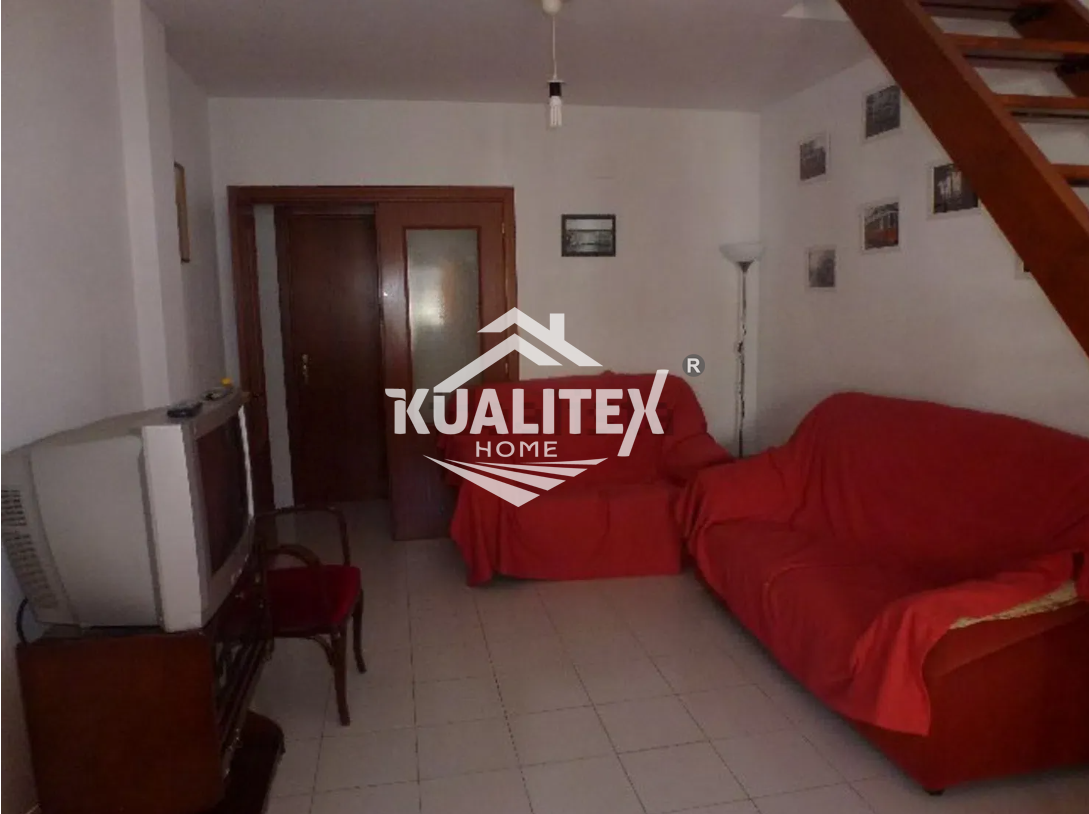 Sala d'estar de Dúplex en venda en Cáceres Capital amb Calefacció i Terrassa