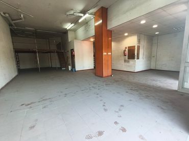Local comercial en venda a Calle Isadora Duncan