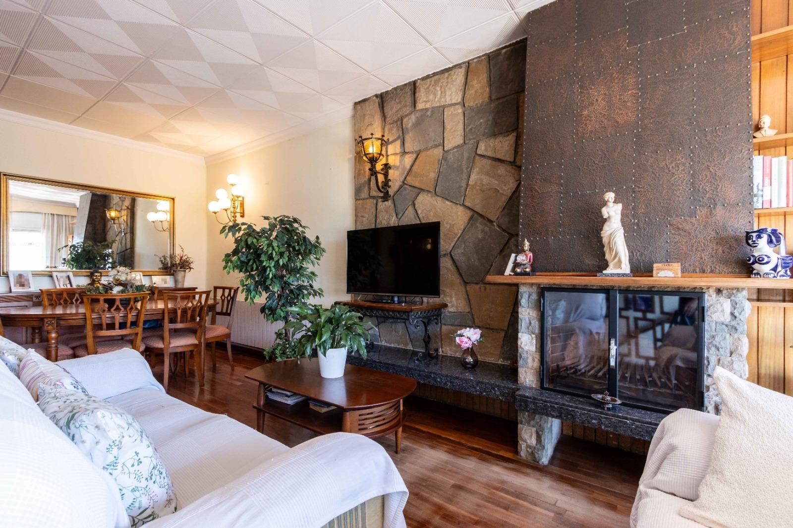 Living room of Single-family semi-detached for sale in Sabadell  with Heating, Terrace and Storage room