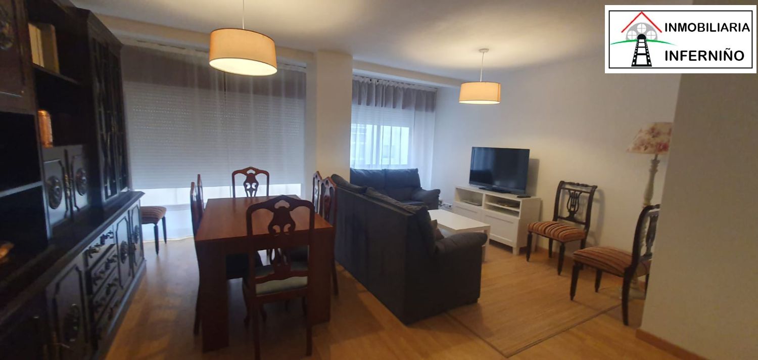 Sala d'estar de Pis de lloguer en Ferrol amb Calefacció i Terrassa