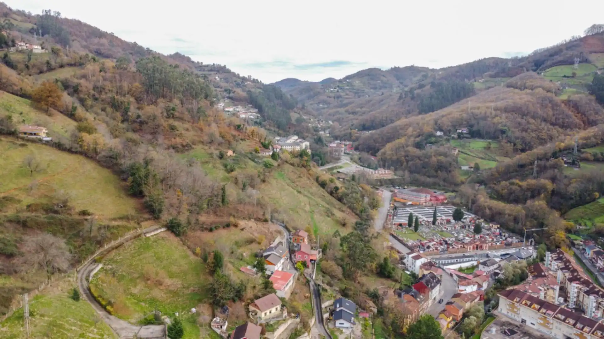 Vista exterior de Casa o chalet en venta en Mieres (Asturias)