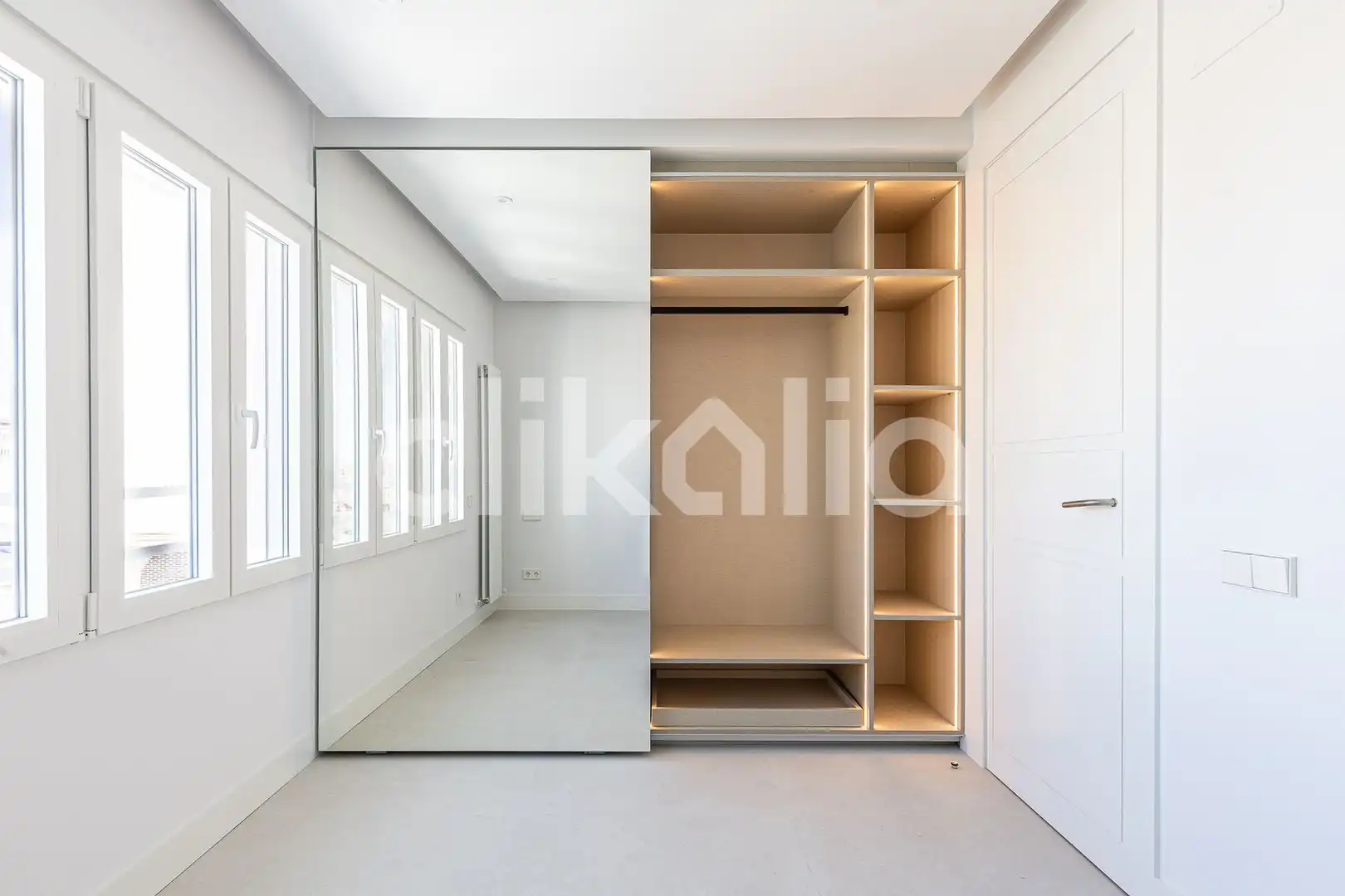 Bedroom of Attic for sale in Madrid  with Air Conditioner, Heating and Terrace