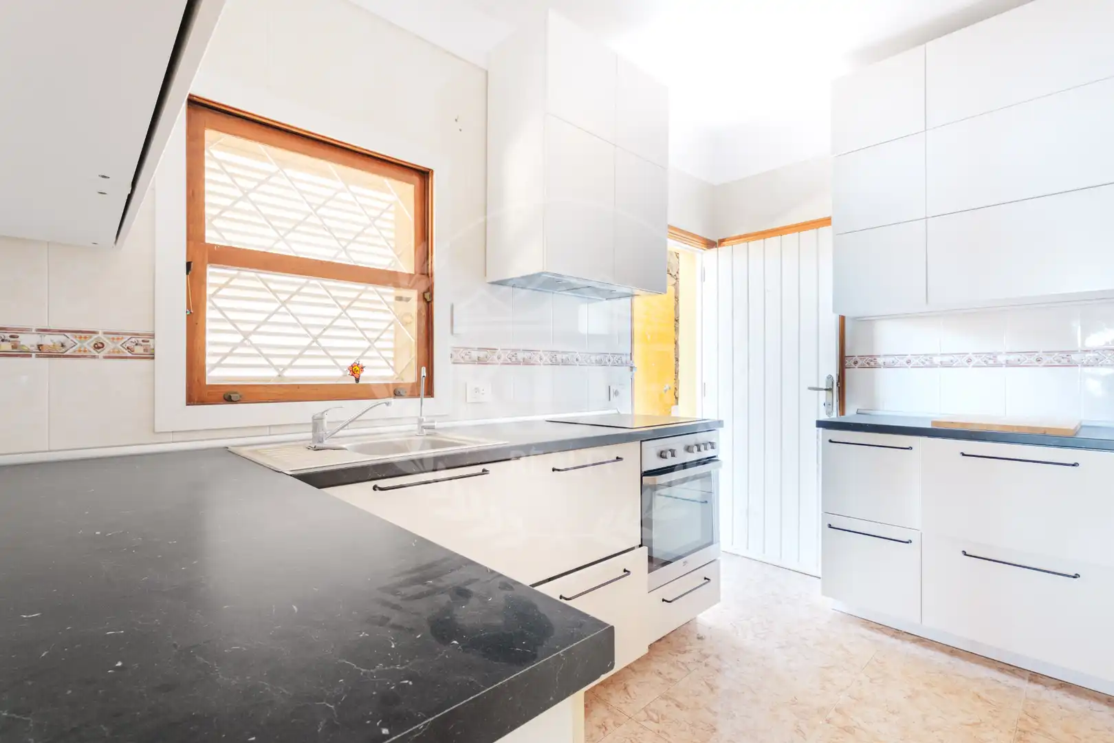 Cocina de Casa o chalet en venta en El Rosario con Aire acondicionado, Jardín privado y Terraza