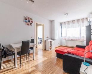 Living room of Flat to rent in  Madrid Capital  with Air Conditioner, Heating and Storage room