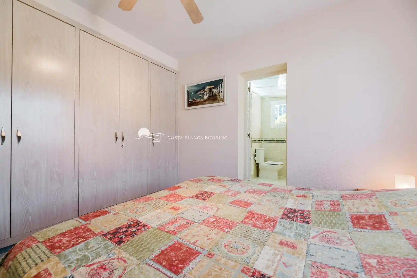 Dormitori de Casa o xalet en venda en L'Alfàs del Pi amb Aire condicionat, Calefacció i Jardí privat