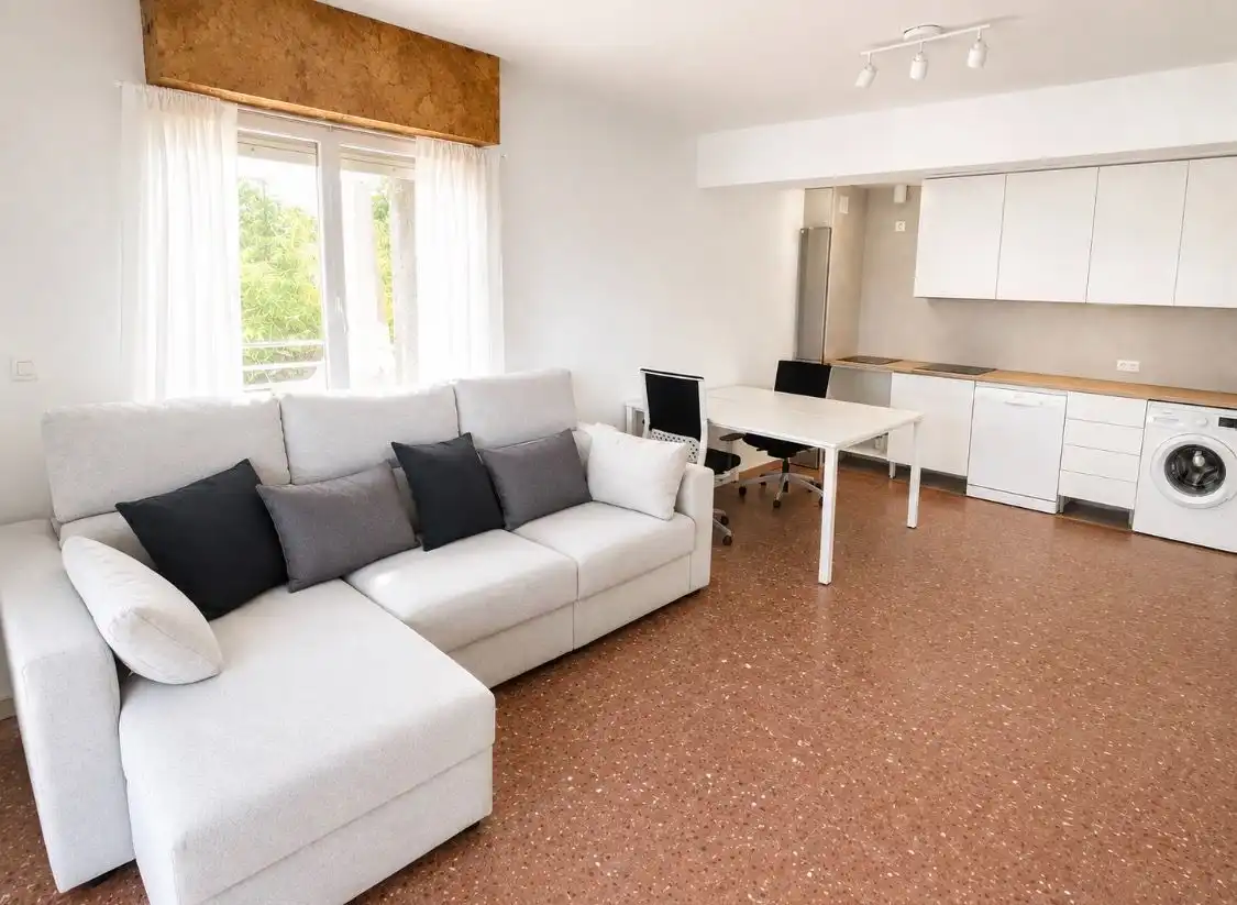 Sala d'estar de Apartament en venda en Pareja amb Calefacció, Terrassa i Traster