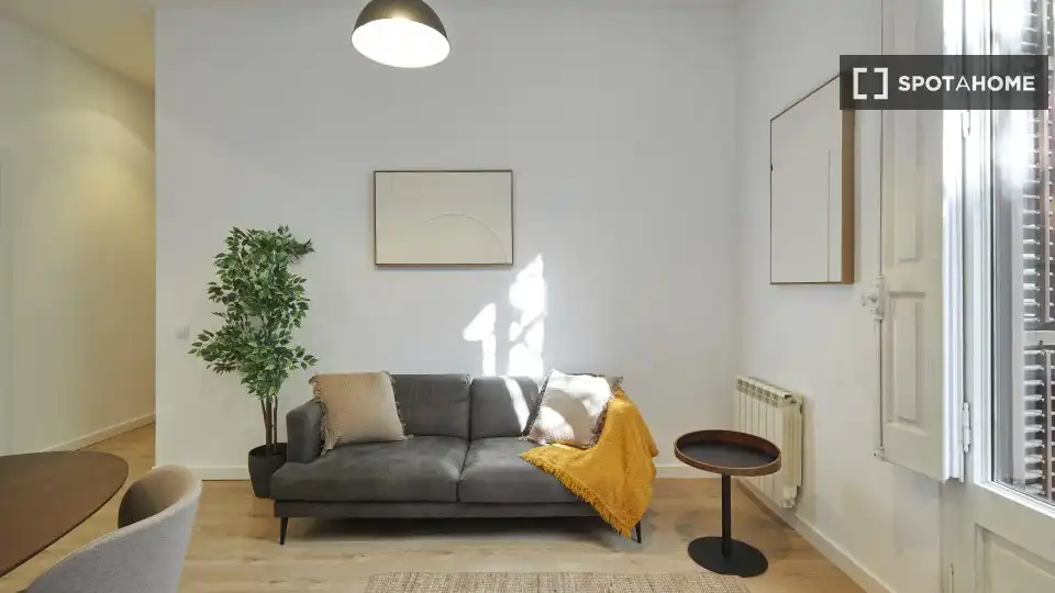 Appartamento con terrazza in affitto a Eixample, imagen 4