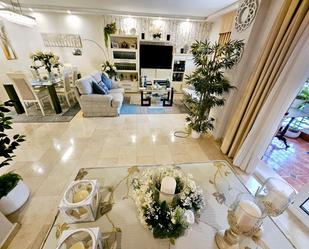 Living room of Flat for sale in  Sevilla Capital  with Air Conditioner, Private garden and Parquet flooring