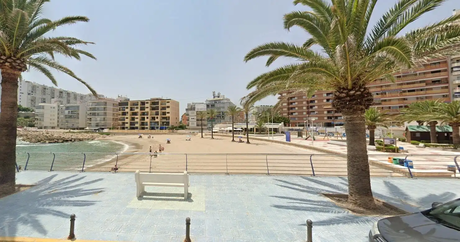 Vista exterior de Piso en venta en Cullera con Terraza, Amueblado y Piscina comunitaria