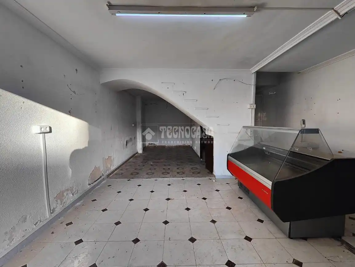 Casa adosada en venda en Los Palacios y Villafranca amb Balcó