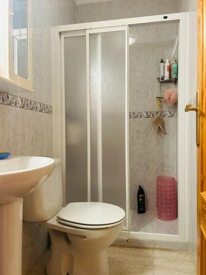 Badezimmer von Einfamilien-Reihenhaus zum Verkauf in San Javier mit Klimaanlage, Terrasse und Möbliert
