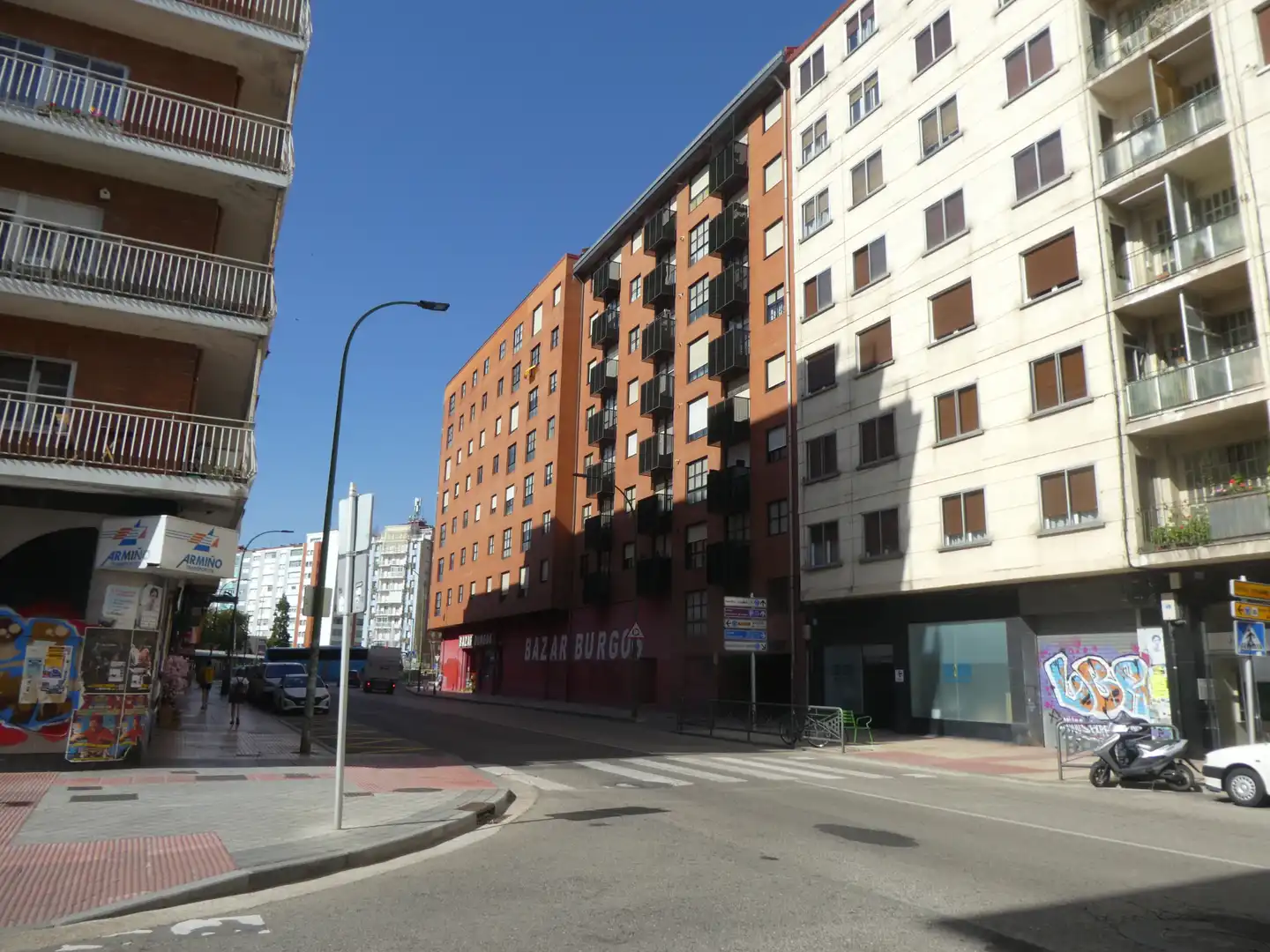 Vista exterior de Pis en venda en Burgos amb Calefacció, Parquet i Moblat