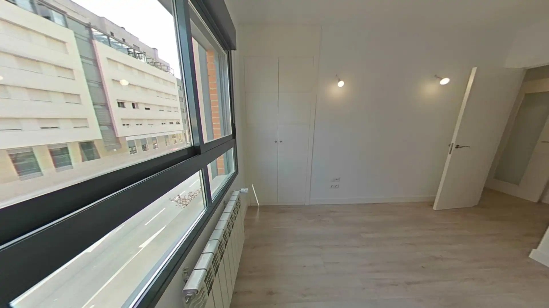 Bedroom of Flat for sale in Madrid  with Air Conditioner, Heating and Parquet flooring
