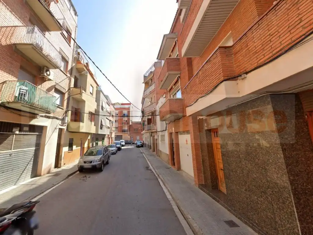 Vista exterior de Pis en venda en El Prat de Llobregat