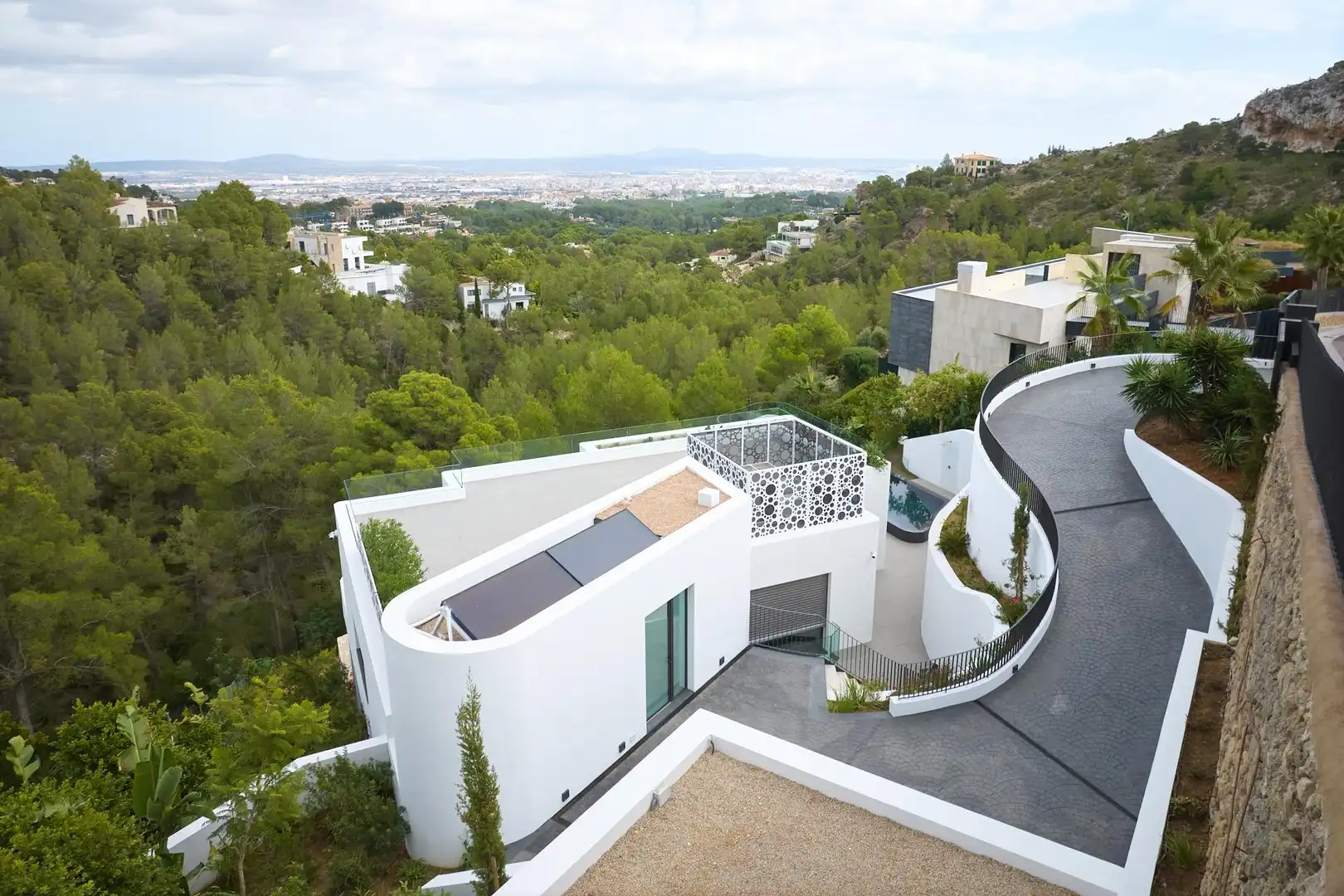 Vista exterior de Casa o xalet en venda en  Palma de Mallorca amb Aire condicionat, Jardí privat i Terrassa