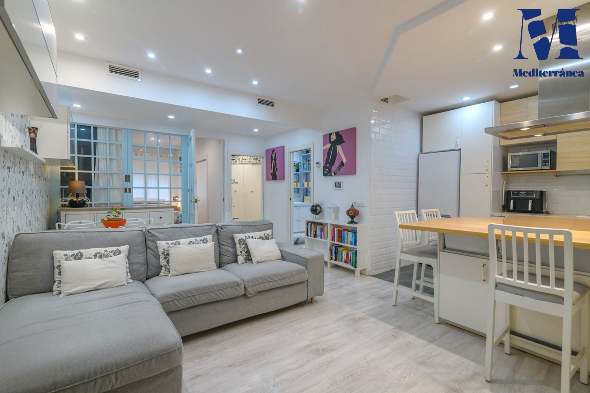 Living room of Flat for sale in Castelldefels  with Air Conditioner, Heating and Parquet flooring