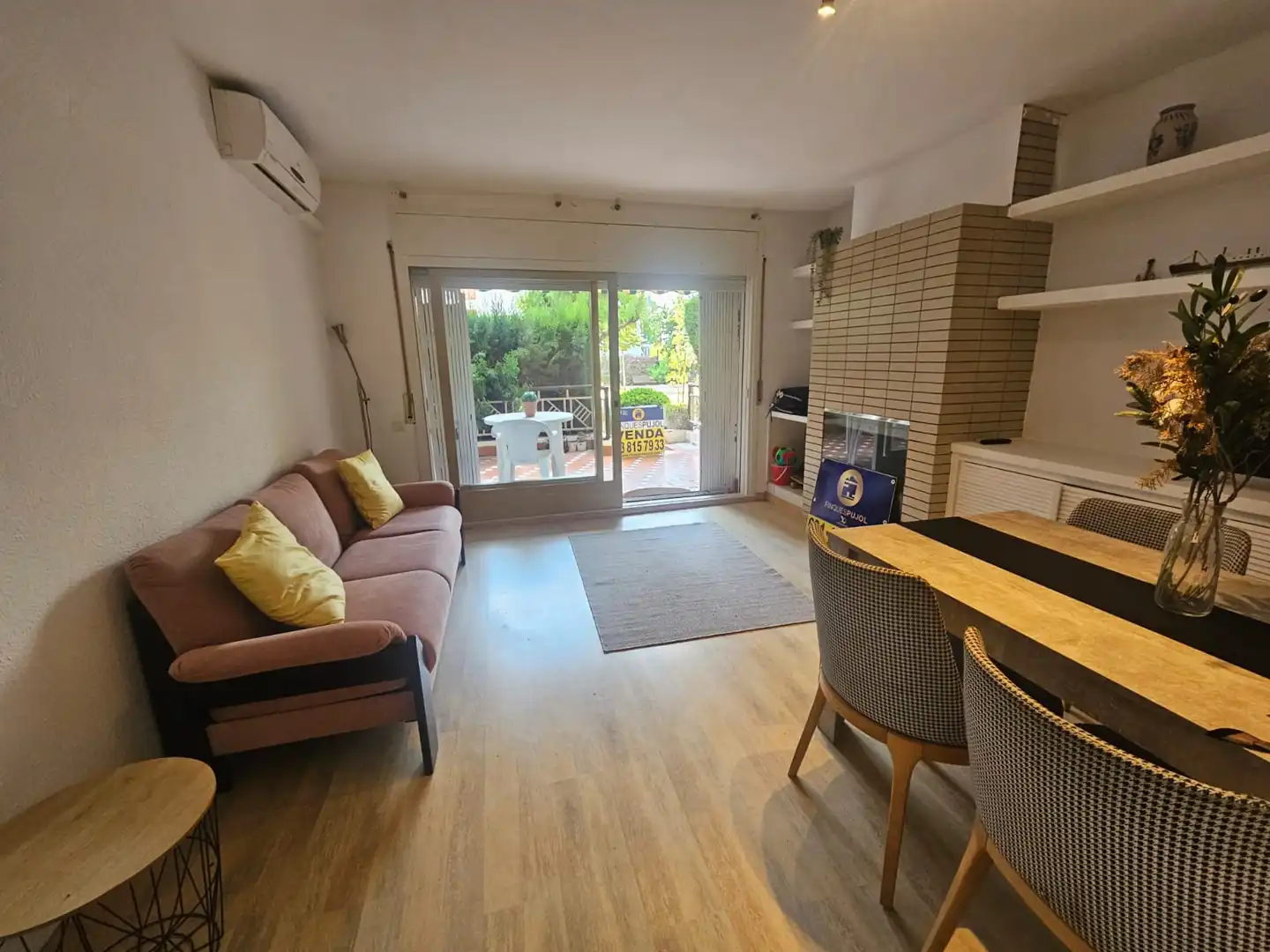 Wohnzimmer von Wohnung zum Verkauf in Vilanova i la Geltrú