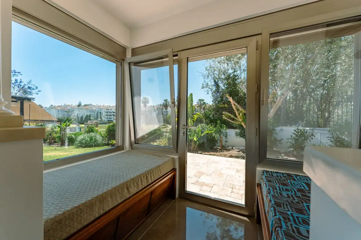 Chalet con piscina en venta en San Pedro de Alcántara, imagen 11