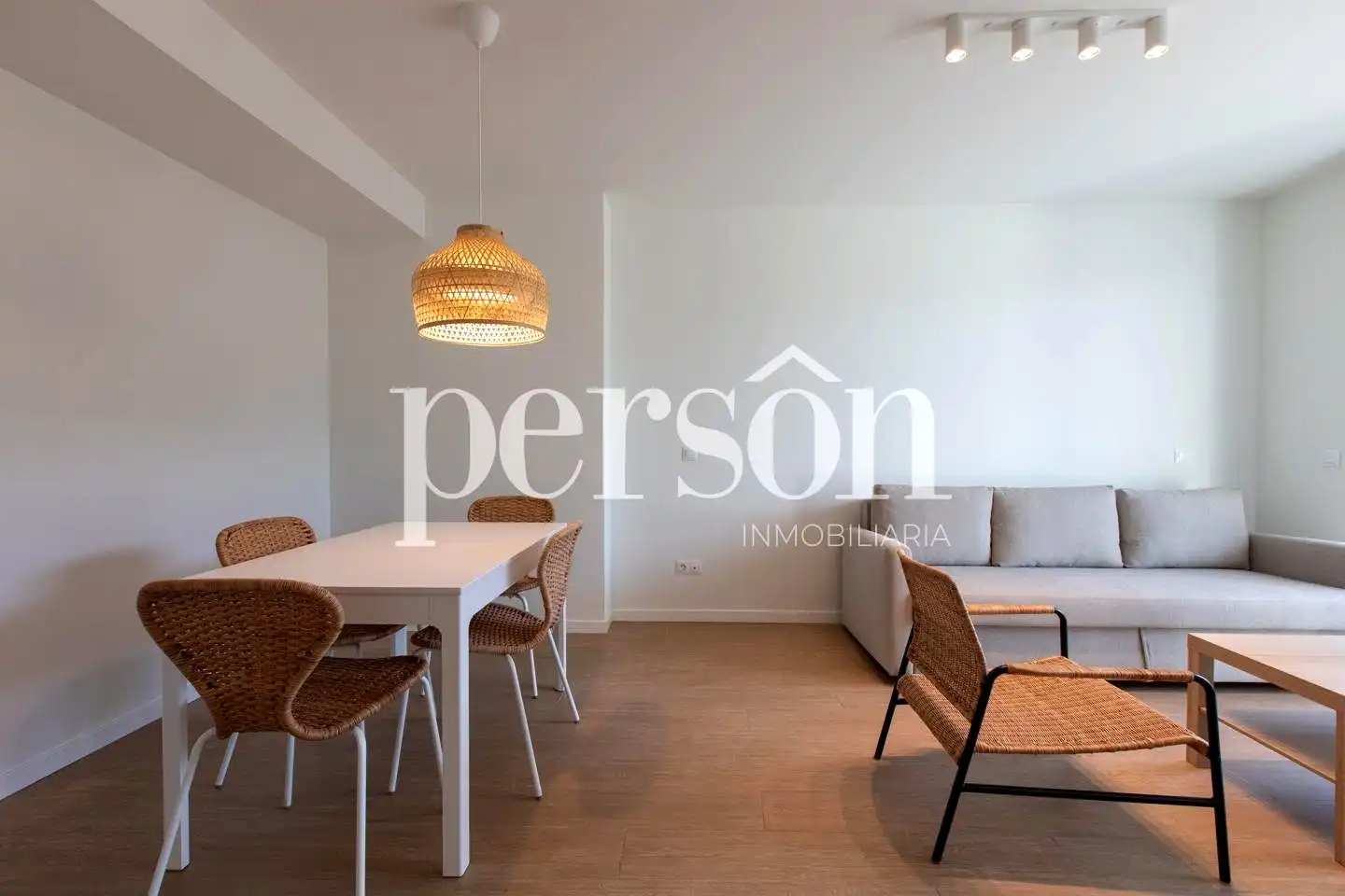 Vista exterior de Piso de alquiler en Dénia con Aire acondicionado, Terraza y Trastero