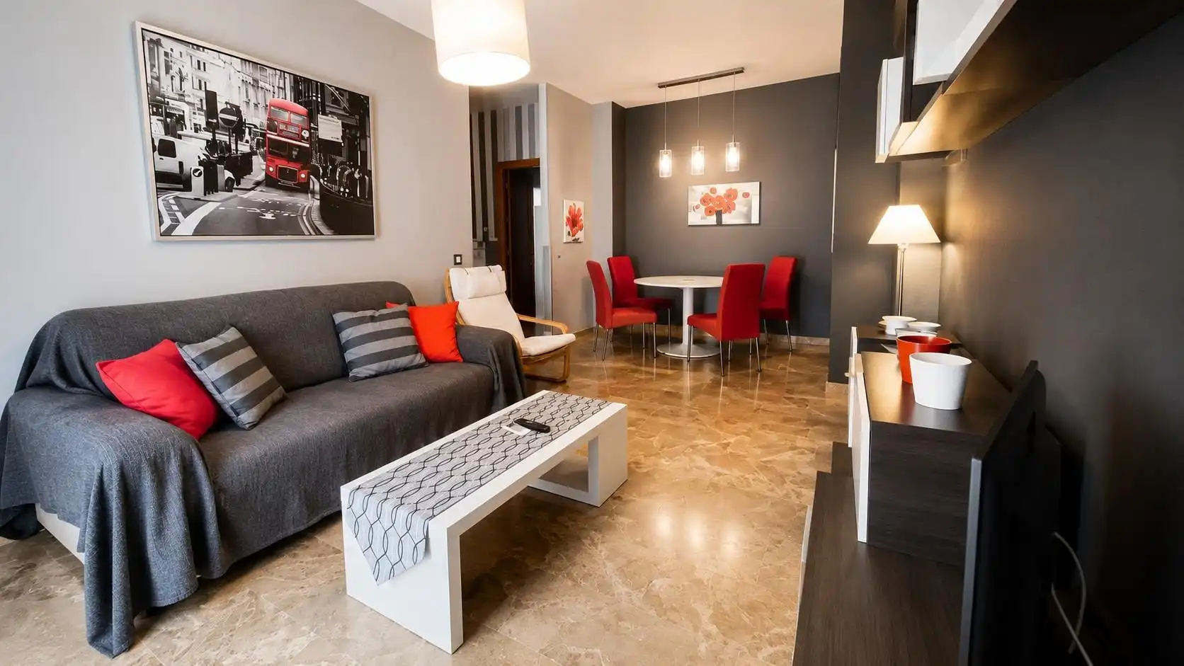 Living room of Flat for sale in Málaga  with Air Conditioner, Storage room and Balcony