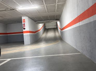 Einzelparkplatz mit Aufzug zur Miete in Carrer Verge del Pilar 13