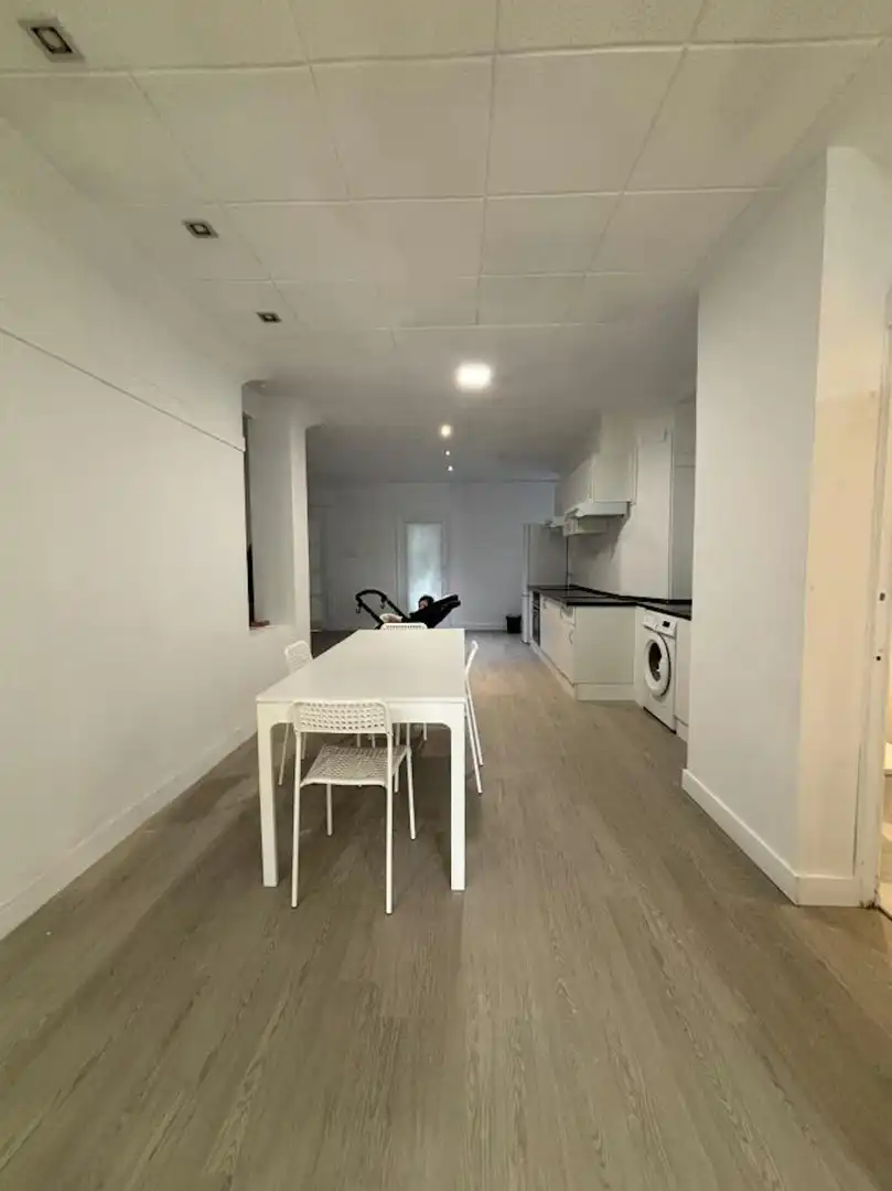 Cocina de Piso para compartir en Valencia con Aire acondicionado, Calefacción y Lavadora