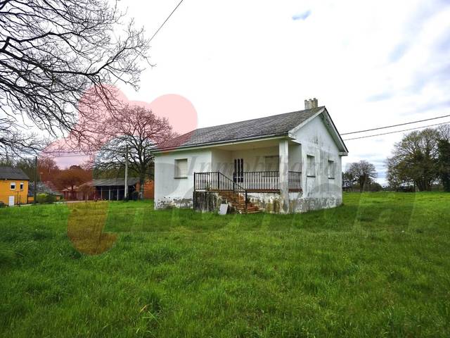 Casa-chalet en Venta en Lugar Matodoso - Castro De Rei en Castro de Rei