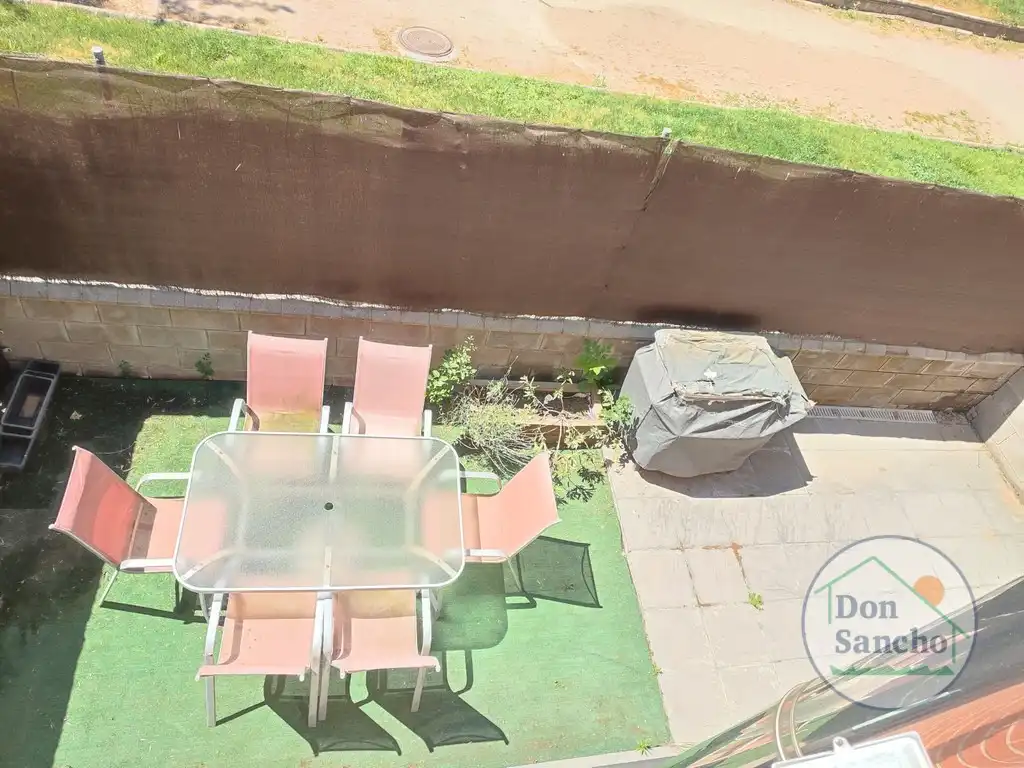 Terraza de Casa adosada en venta en Viana de Cega con Calefacción, Jardín privado y Terraza