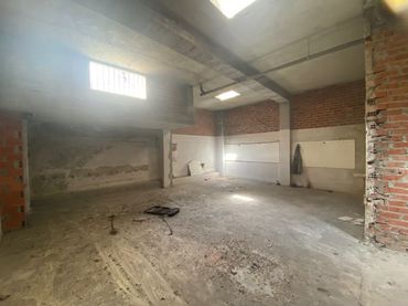 Office space for sale in Milán - Pumarín - Teatinos