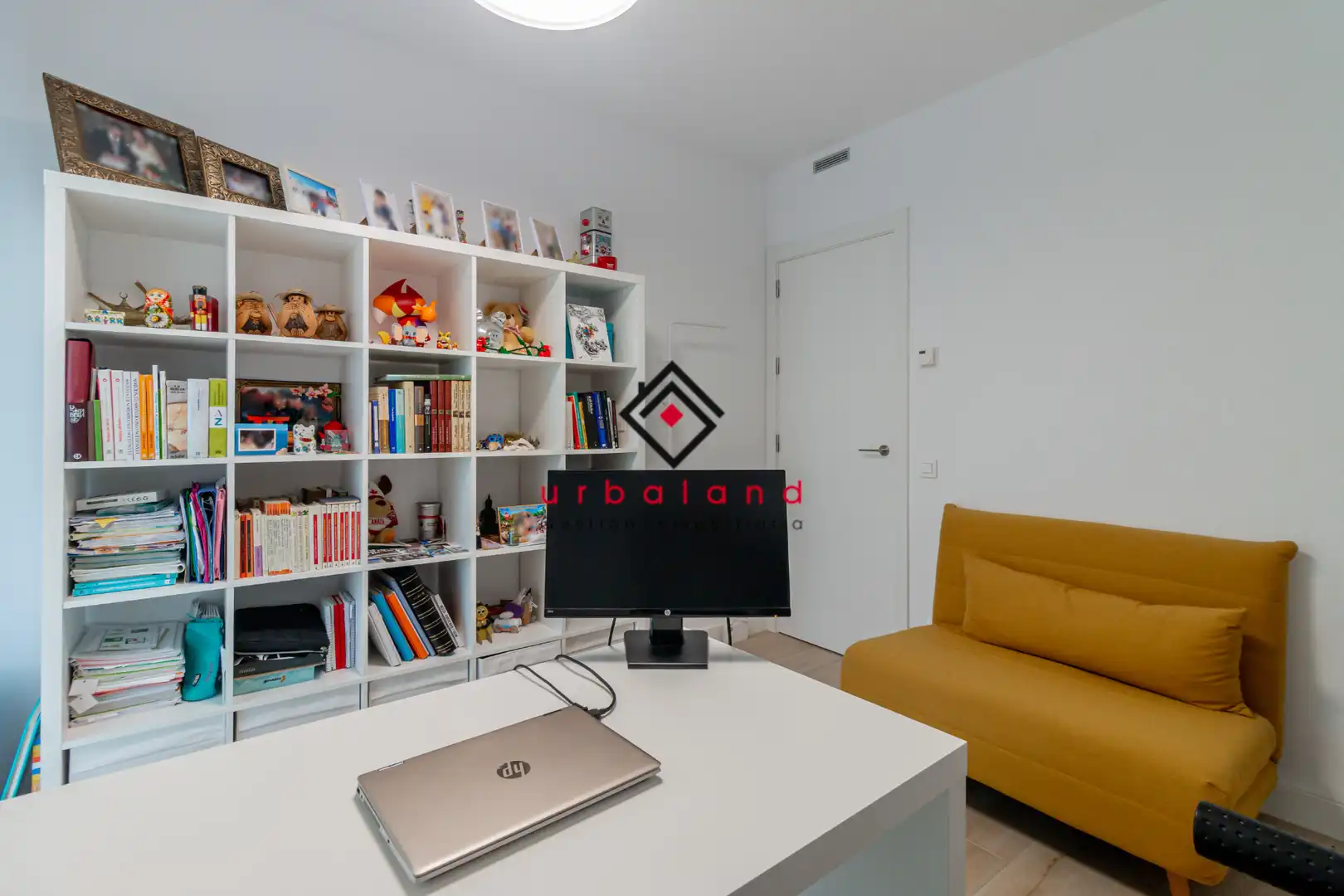 Semi-detached house with pool for sale in Calle de Cosme Damián Churruca, imagen 37