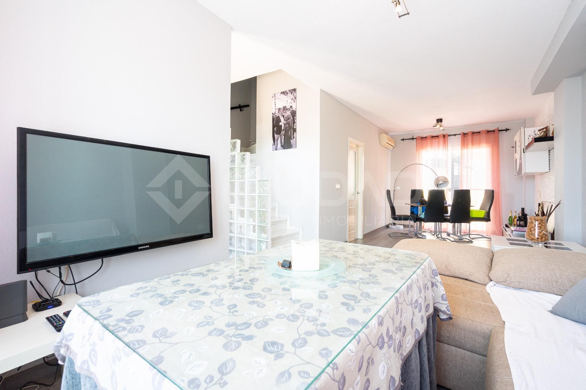 Casa adosada en venta en Coria del Río