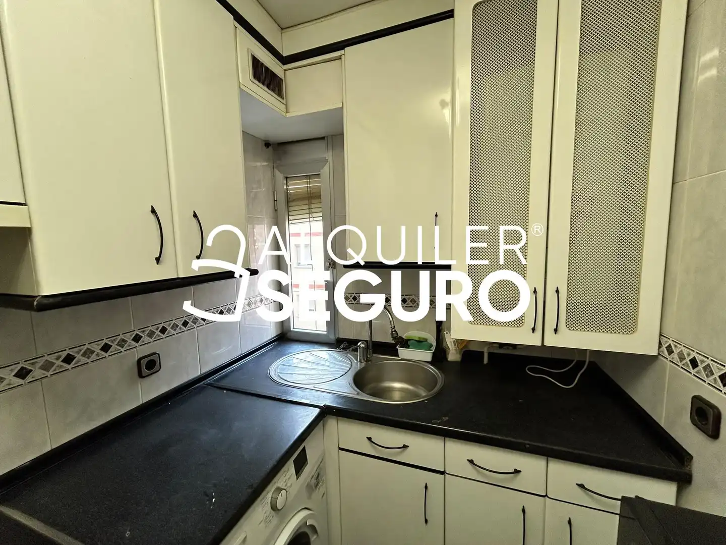 Kitchen of Flat for rent in Puente de Vallecas
