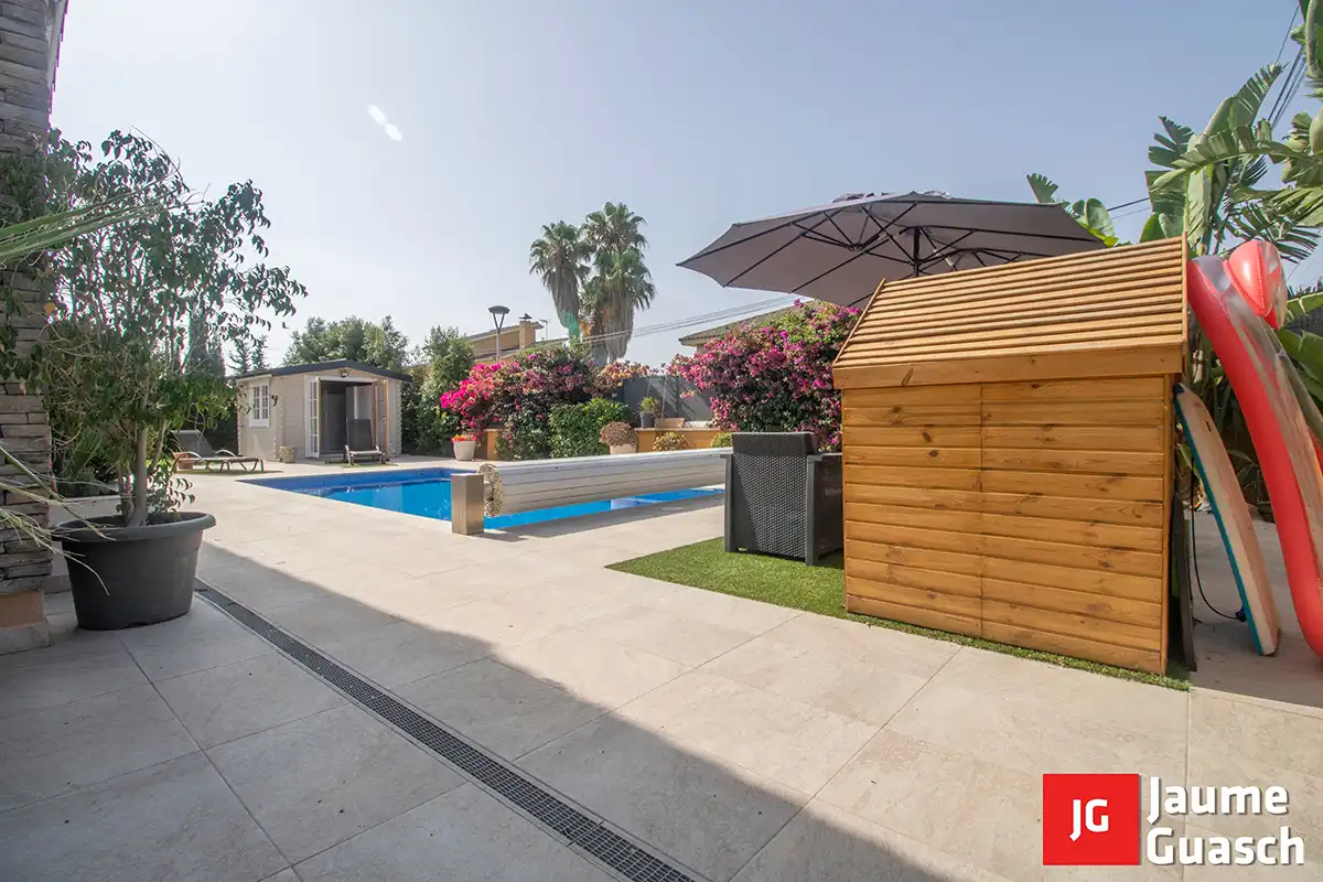 Terraza de Casa o chalet en venta en El Vendrell con Aire acondicionado, Calefacción y Jardín privado